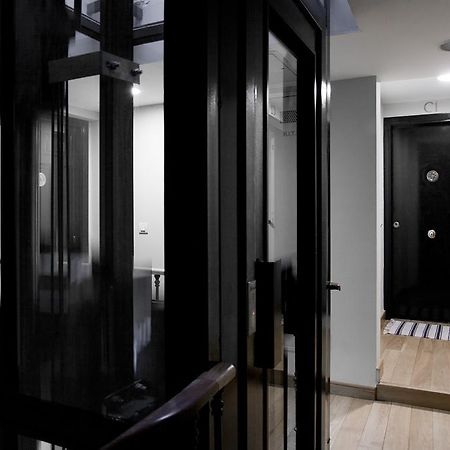 Habitat Apartments Latina Мадрид Екстериор снимка